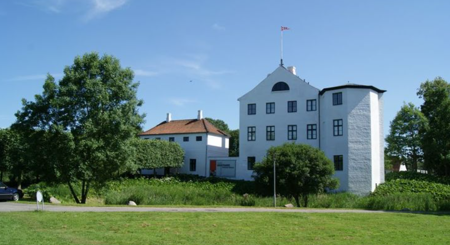 Brundlund Castle , Denmark
